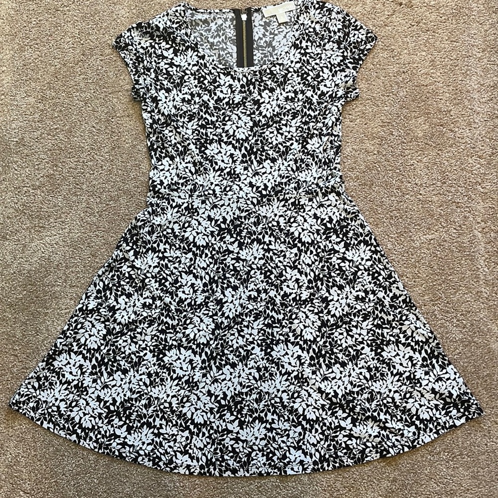 Micheal Kors black and white flower midi dress